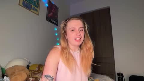 lolaa555 online show from 04-03-26, 08:34