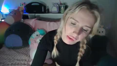 lolaa555 online show from 04-08-26, 04:45