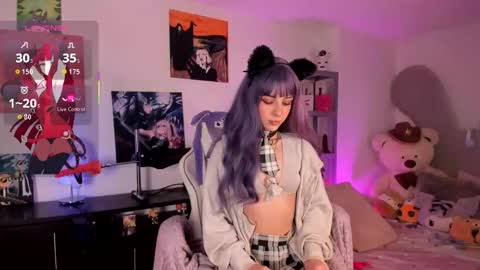 Lola Bunny online show from 11-16-25, 04:18