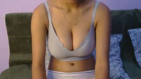 lolaa online show from 03-20-26, 09:47