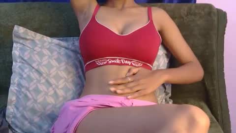 Snapshot of lolaa_darling chatting on 06-03-26, 12:08 lolaa online show from 06-03-26, 12:08