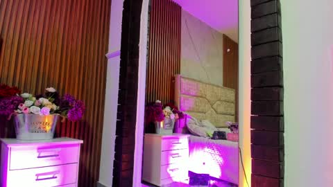 Lola Angel online show from 04-04-26, 07:55