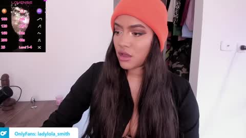 lolaasmith_21 online show from 02-05-25, 07:53