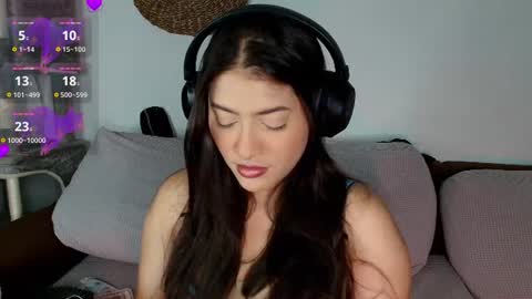 lolaasmith_21 online show from 07-04-26, 08:04
