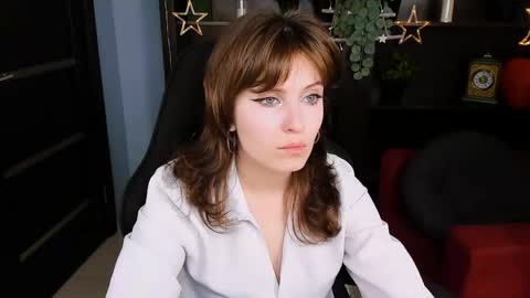 Snapshot of lolaasmus chatting on 06-05-26, 10:10 I consider myself the god Loki but life just calls me LOL online show from 06-05-26, 10:10