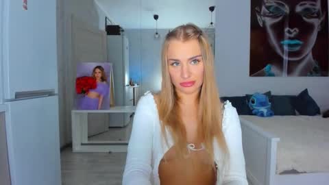 Snapshot of lolabani675452 chatting on 10-12-25, 12:37 lolabani675452 online show from 10-12-25, 12:37