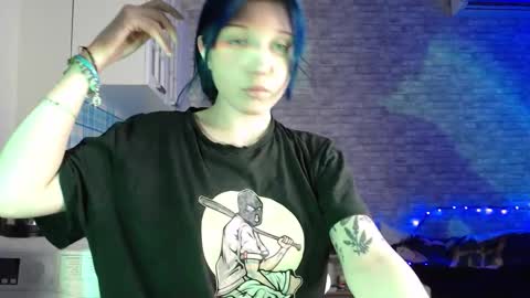 Lola online show from 10-16-25, 08:54