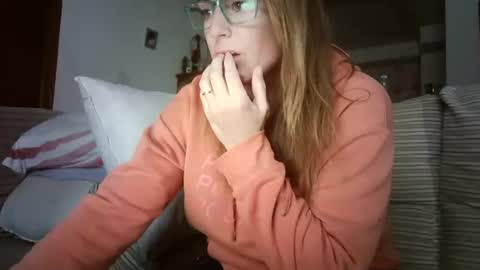 LOLA HUESO y ERIC online show from 11-23-25, 03:12