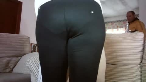 LOLA HUESO y ERIC online show from 12-23-25, 09:07