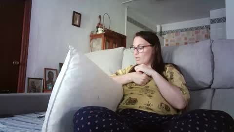 LOLA HUESO y ERIC online show from 05-04-26, 02:46