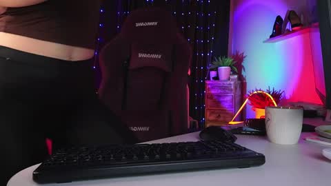 lolalemona online show from 04-10-26, 01:16