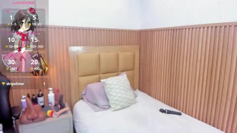 LOLA online show from 03-11-26, 03:56