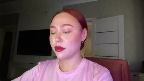 Snapshot of lolamint_ chatting on 09-16-25, 01:12 Lola online show from 09-16-25, 01:12