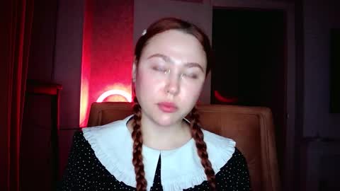 Snapshot of lolamint_ chatting on 09-25-25, 02:54 Lola online show from 09-25-25, 02:54