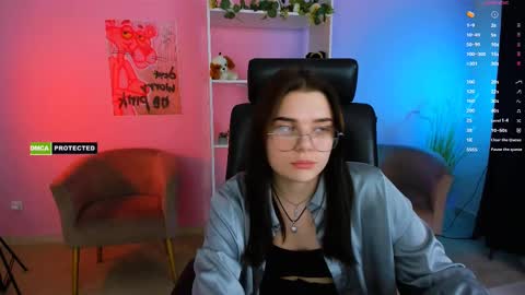 Lola pvt is OPEN online show from 02-13-25, 04:17