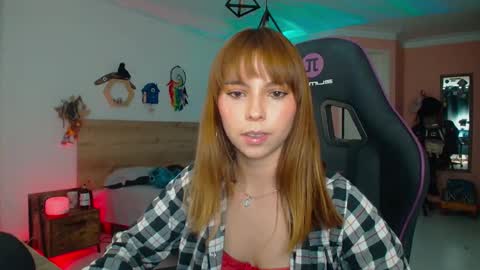 Lola doll online show from 09-20-25, 07:04