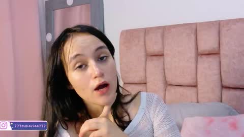 Lola online show from 11-04-25, 01:54