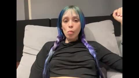 lole online show from 11-11-25, 04:34