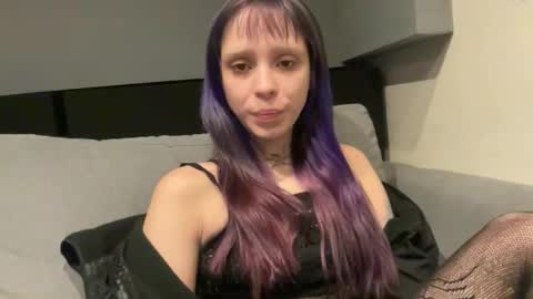 Snapshot of lole6913 chatting on 05-17-26, 06:22 lole online show from 05-17-26, 06:22
