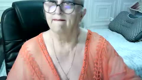 LolkaAlyss online show from 04-15-26, 05:42