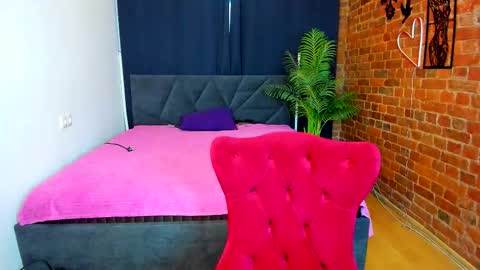 Lolla online show from 12-14-25, 07:47