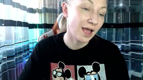 Lisa online show from 01-05-26, 05:27