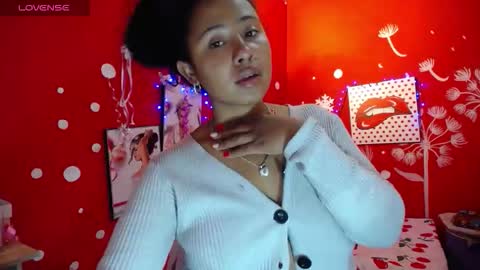 Snapshot of lollita_little chatting on 11-19-25, 03:01 lollita_little online show from 11-19-25, 03:01