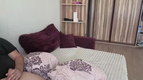 lollove24 online show from 09-22-25, 11:45