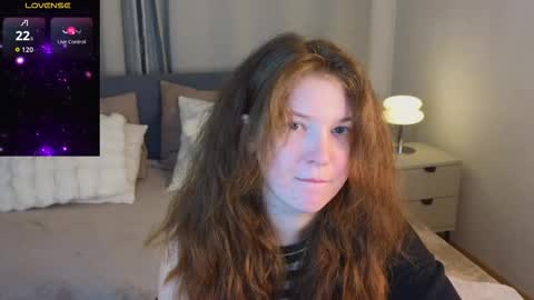 Snapshot of lolly_pump chatting on 10-15-25, 03:12 Mona online show from 10-15-25, 03:12