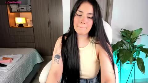 Sarah online show from 01-12-25, 07:32