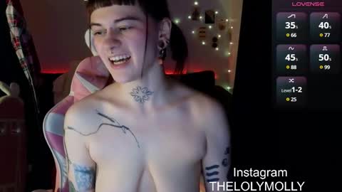 Snapshot of lolymolli chatting on 01-10-25, 08:26 Molli online show from 01-10-25, 08:26