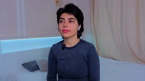 Tessa online show from 10-28-25, 02:59