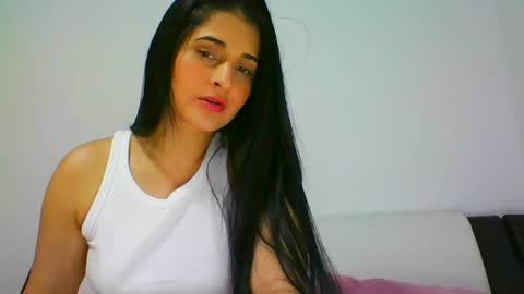 estehfania online show from 01-06-25, 11:31