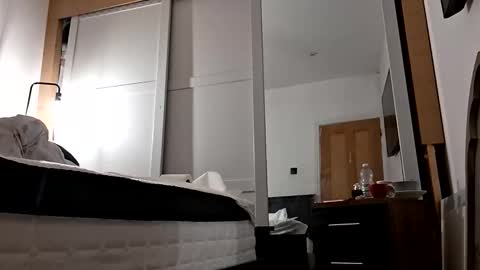 hey you online show from 05-25-26, 03:34