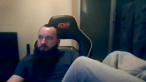 london_man1988 online show from 01-26-25, 08:34