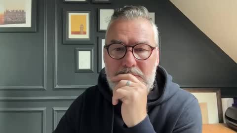 EnglishBear online show from 06-04-26, 08:20