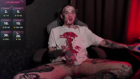 Snapshot of lone1ycrystal chatting on 01-22-25, 03:40 Chris online show from 01-22-25, 03:40