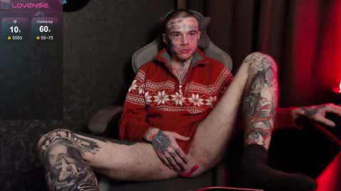 Snapshot of lone1ycrystal chatting on 01-26-25, 12:43 Chris online show from 01-26-25, 12:43