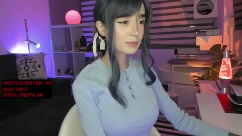 Snapshot of lonelly_lolly98 chatting on 10-18-25, 01:30 SABRINA online show from 10-18-25, 01:30