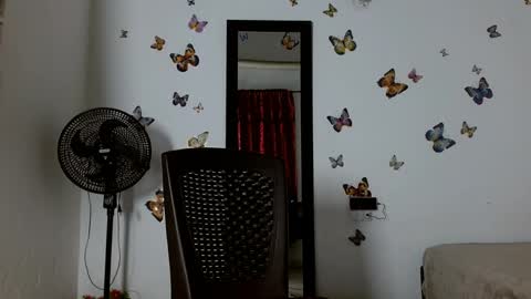 lonelydick2002 online show from 04-12-26, 10:37