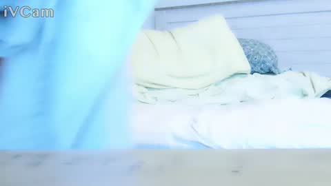 Snapshot of lonelydonny chatting on 01-15-25, 06:12 lonelydonny online show from 01-15-25, 06:12