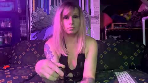 Snapshot of longbeachcd69 chatting on 03-11-25, 10:18 longbeachcd69 online show from 03-11-25, 10:18