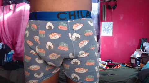 Snapshot of longdickservice01 chatting on 12-16-24, 11:22 professionalbreastsucker online show from 12-16-24, 11:22