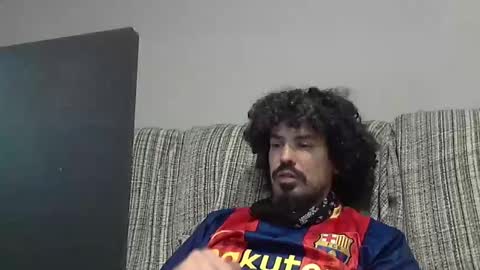 Snapshot of longnight5 chatting on 01-21-25, 10:41 Alejandro Rulitos Twitter longnight55 Intagram 5longnight5 online show from 01-21-25, 10:41