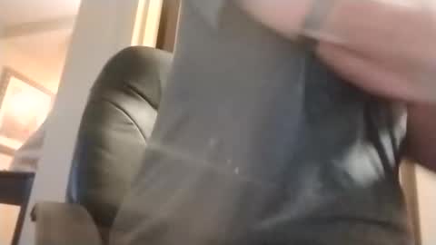 longrusty30 online show from 04-19-26, 06:13