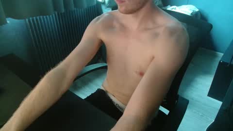 Snapshot of loofy_art chatting on 09-14-25, 01:10 Loofy Art online show from 09-14-25, 01:10