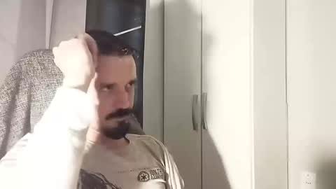 Snapshot of lookaz4010 chatting on 11-09-25, 07:01 Lucas online show from 11-09-25, 07:01