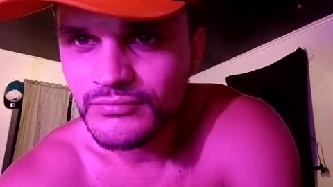 Snapshot of lookhim25 chatting on 03-16-26, 05:44 lookhim25 online show from 03-16-26, 05:44