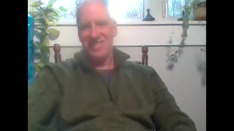 Snapshot of lookingforanopening chatting on 12-19-25, 05:20 lookingforanopening online show from 12-19-25, 05:20
