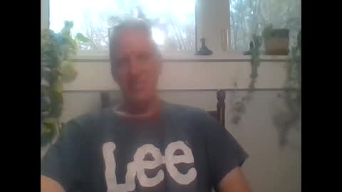 Snapshot of lookingforanopening chatting on 12-20-25, 06:26 lookingforanopening online show from 12-20-25, 06:26